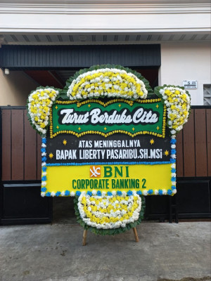 Papan Bunga Duka di Sukamenanti Baru