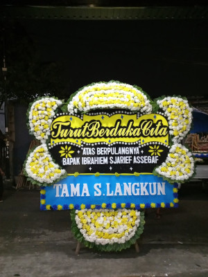Papan Bunga Duka di Sukamenanti Baru